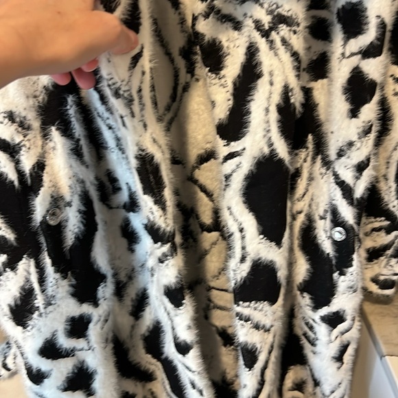 White House Black Market NWT SZ XS. Long Sleeve Belted Iris Sweater Coat - Picture 12 of 15